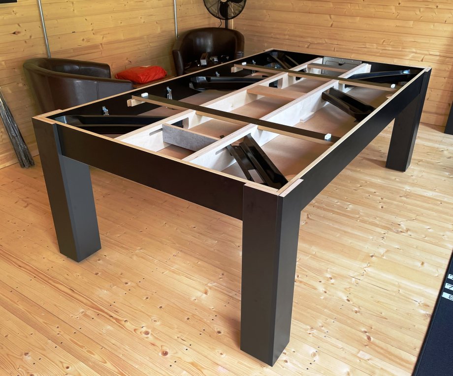 Black Avant Garde Table - Internal Workings