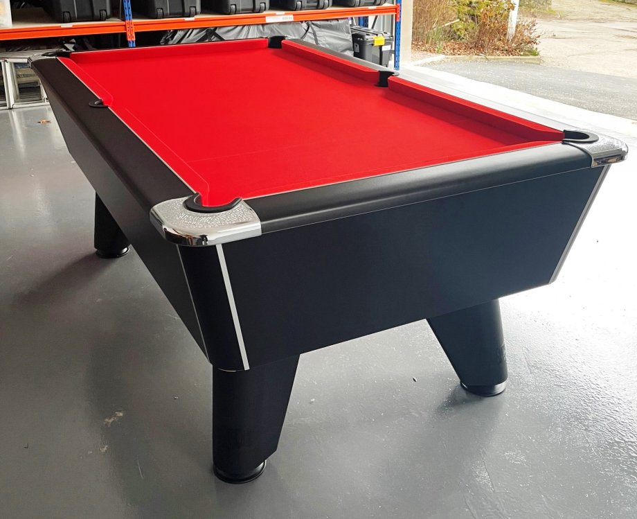 7ft Black Supreme Winner with Red Cloth